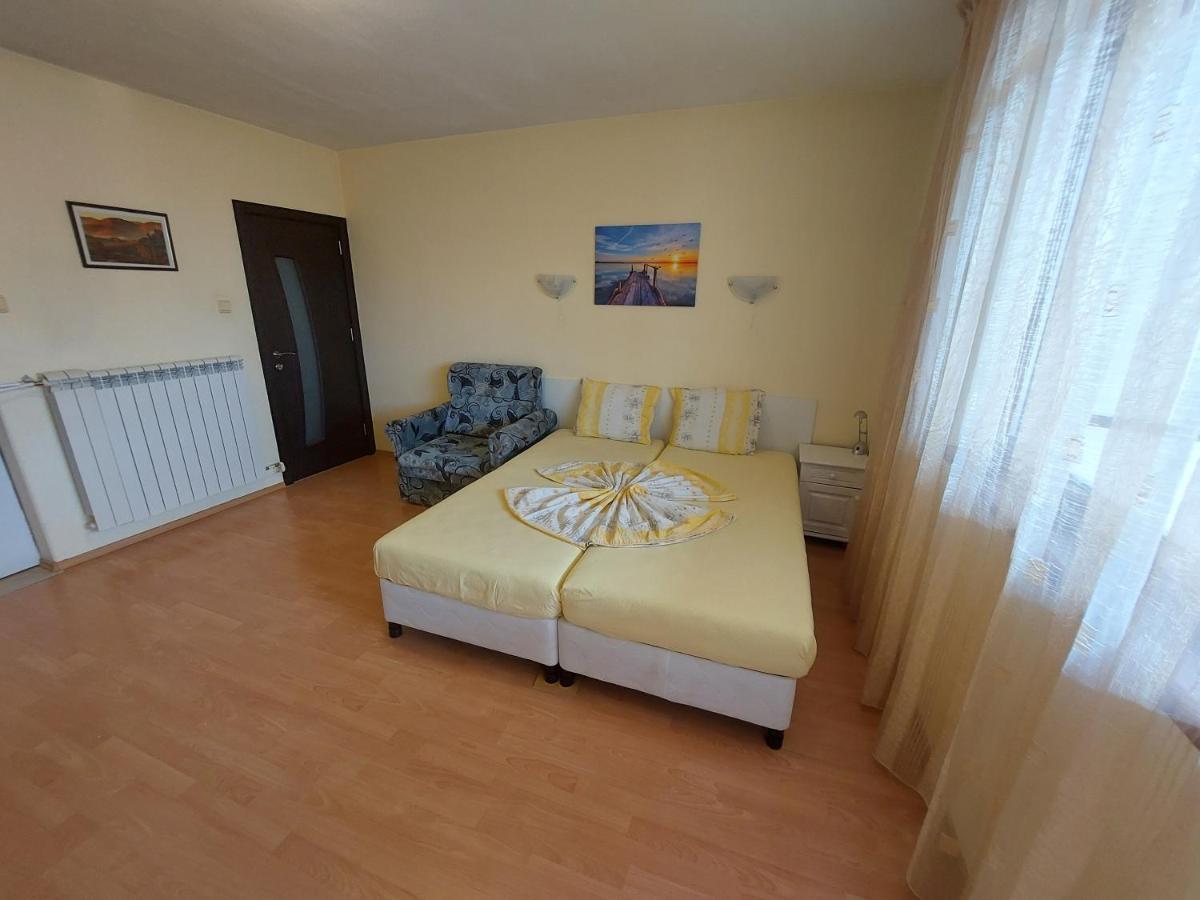 Primorski Briz Guest House Primorsko Zewnętrze zdjęcie
