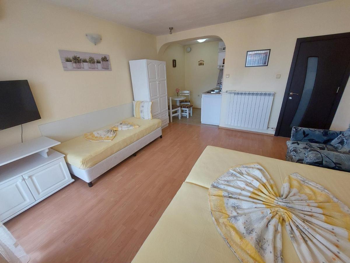 Primorski Briz Guest House Primorsko Zewnętrze zdjęcie